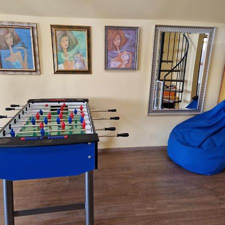 Amazing 5 Bedroom House Krumlov 82 - 4 Min Walk To Main Square Český Krumlov المظهر الخارجي الصورة