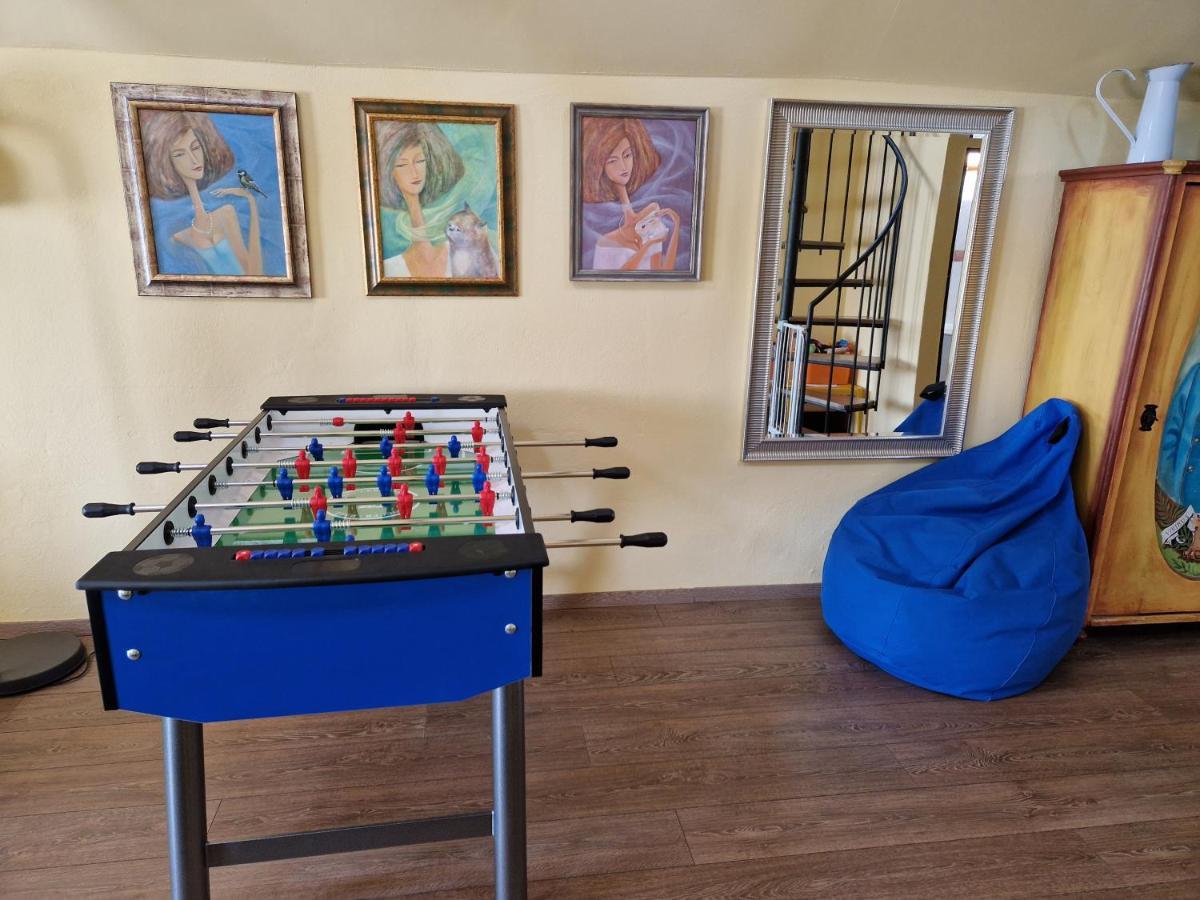 Amazing 5 Bedroom House Krumlov 82 - 4 Min Walk To Main Square Český Krumlov المظهر الخارجي الصورة