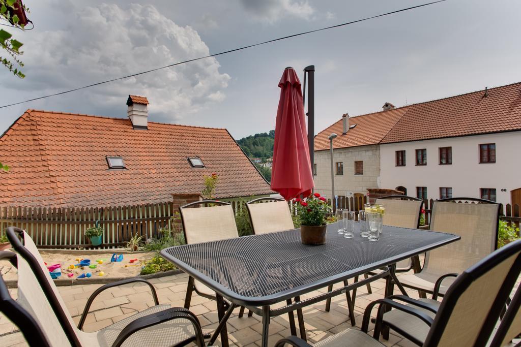 Amazing 5 Bedroom House Krumlov 82 - 4 Min Walk To Main Square Český Krumlov المظهر الخارجي الصورة