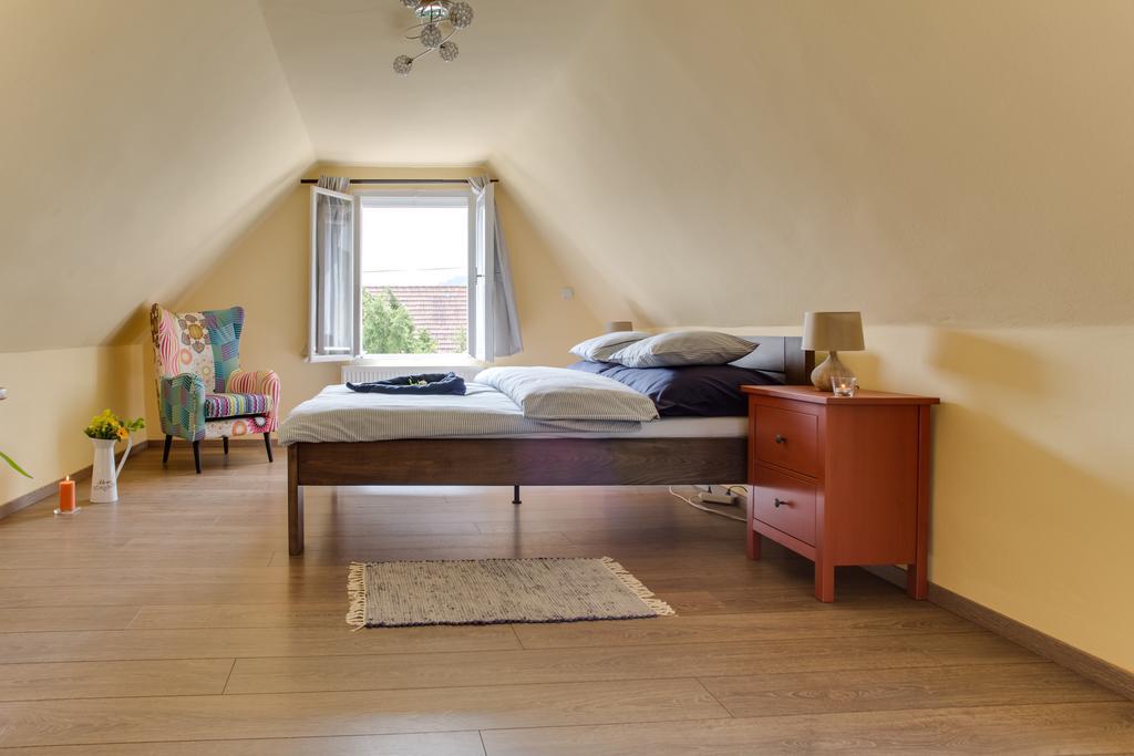 Amazing 5 Bedroom House Krumlov 82 - 4 Min Walk To Main Square Český Krumlov المظهر الخارجي الصورة