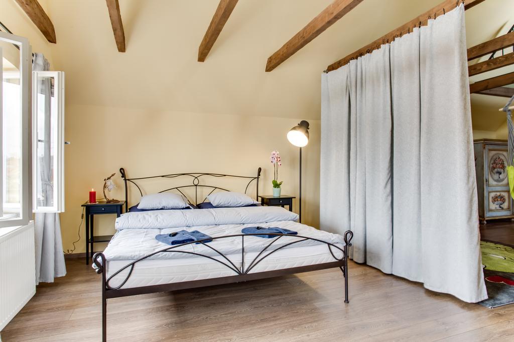 Amazing 5 Bedroom House Krumlov 82 - 4 Min Walk To Main Square Český Krumlov المظهر الخارجي الصورة