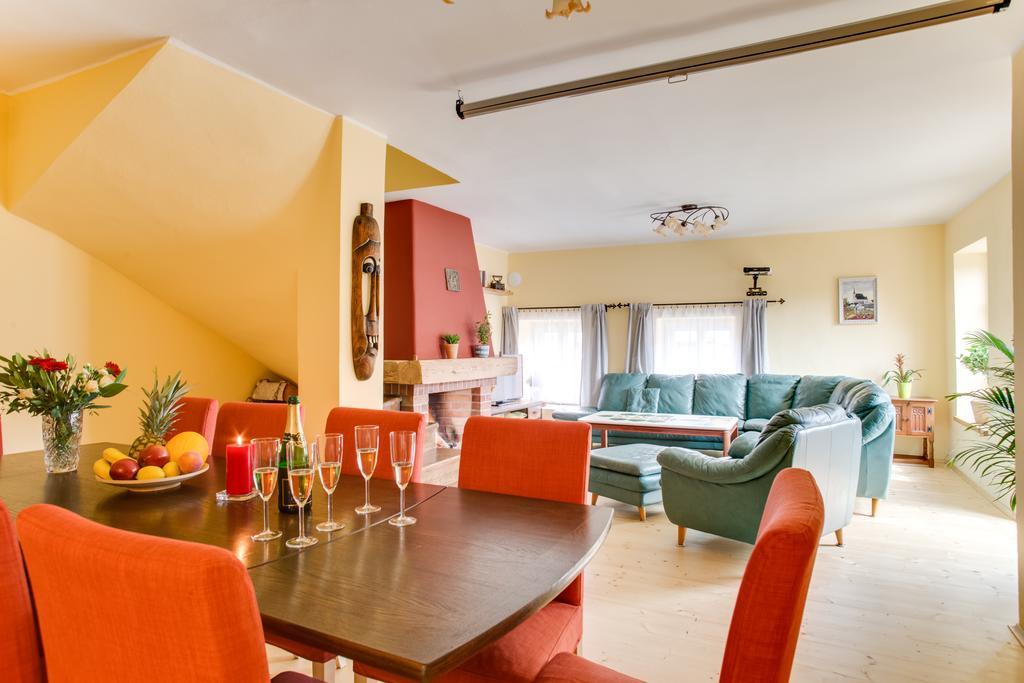 Amazing 5 Bedroom House Krumlov 82 - 4 Min Walk To Main Square Český Krumlov المظهر الخارجي الصورة