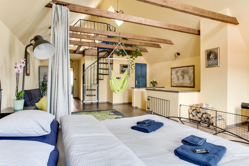 Amazing 5 Bedroom House Krumlov 82 - 4 Min Walk To Main Square Český Krumlov المظهر الخارجي الصورة