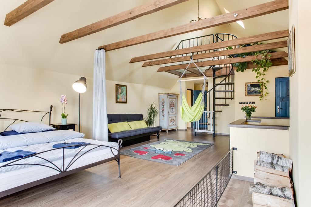 Amazing 5 Bedroom House Krumlov 82 - 4 Min Walk To Main Square Český Krumlov المظهر الخارجي الصورة