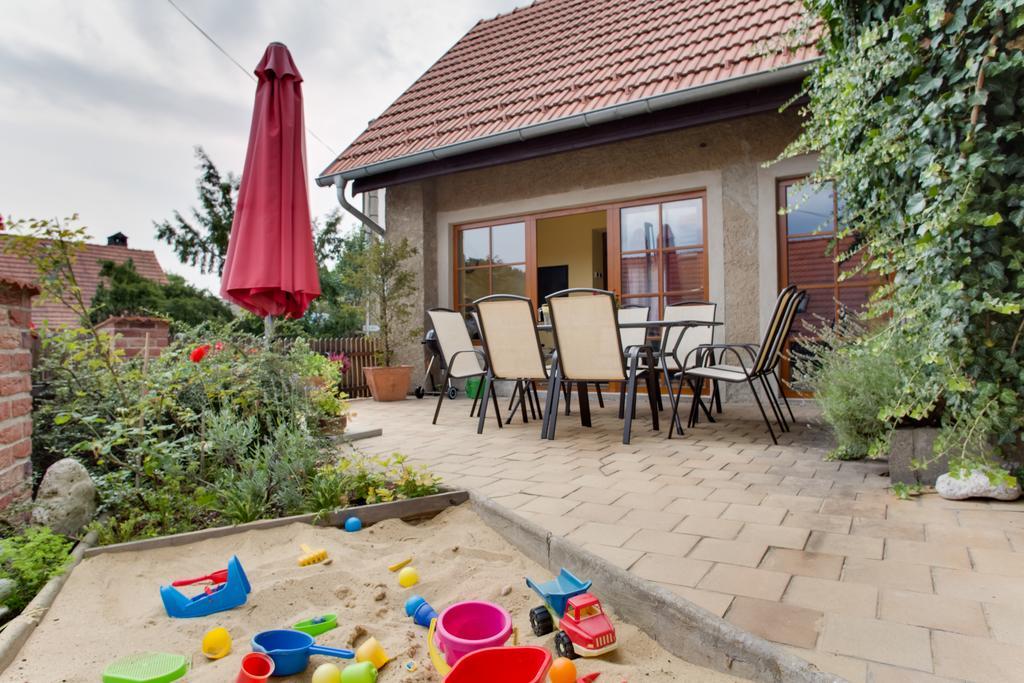 Amazing 5 Bedroom House Krumlov 82 - 4 Min Walk To Main Square Český Krumlov المظهر الخارجي الصورة